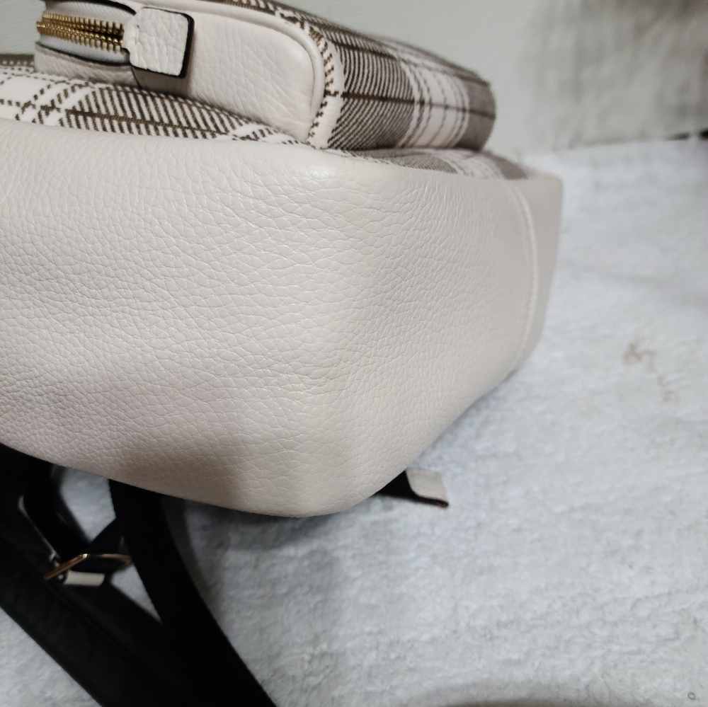 Coach Court Backpack - Picture 7 of 7